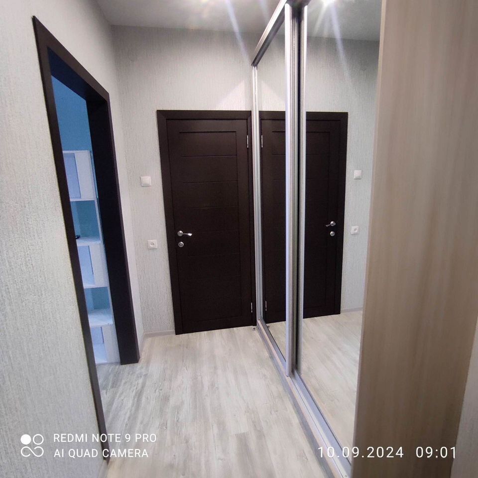 Студия с новым ремонтом в центре